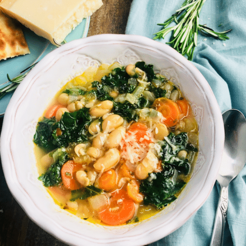 Easy_Tuscan_Bean_Soup_Recipe_2