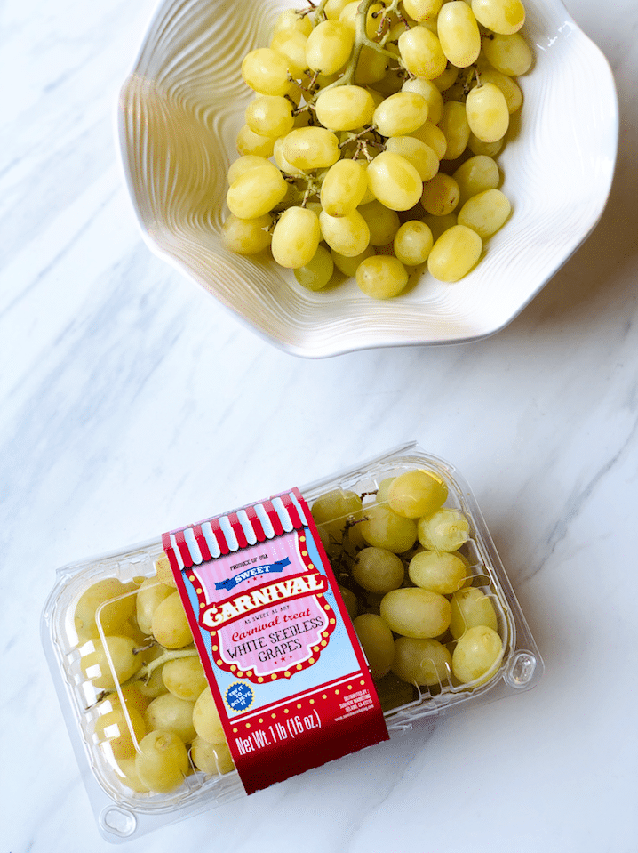 sweet_Carnival_Cotton_Candy_Grapes