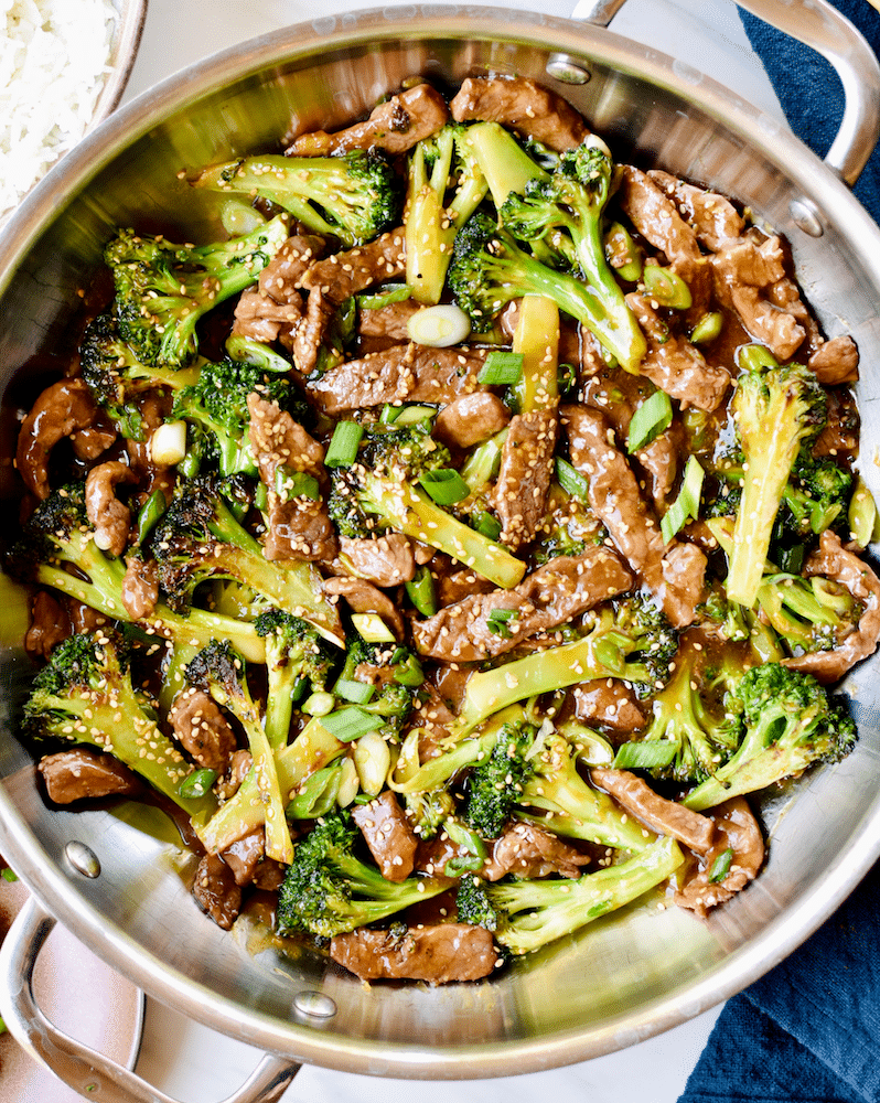 beef_and_broccoli_Chinese_dinner